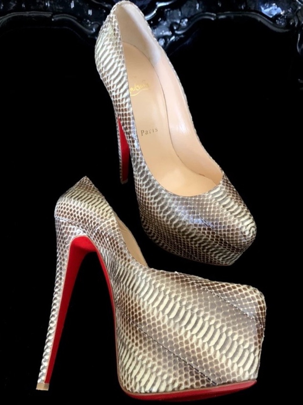 CHRISTIAN LOUBOUTIN 40.5 DAFFODIL AYERS PLATFORM STILETTOS STONE BEIGE PUMPS NEW